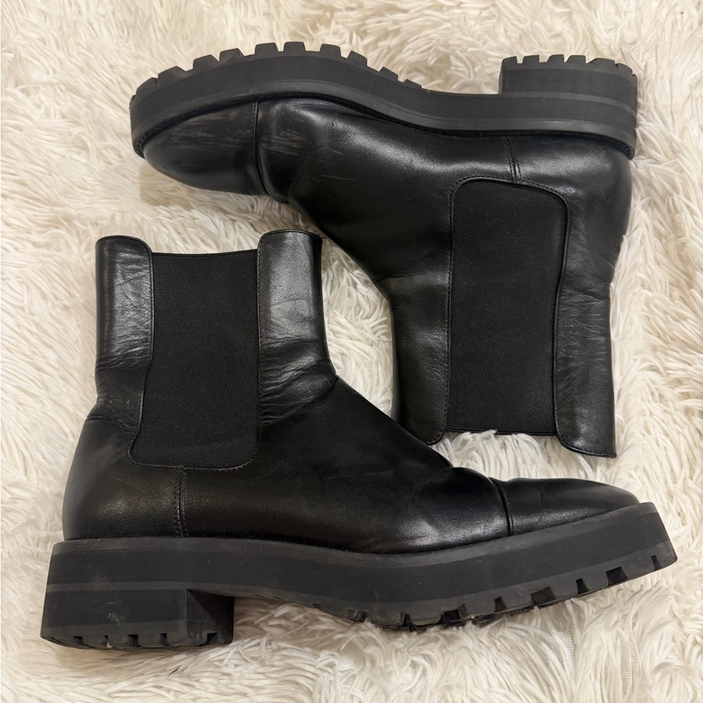 STUART WEITZMAN Women’s Chelsea Boots Frankie Lift